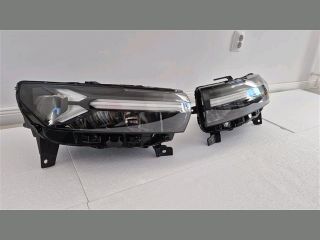 bontott DACIA DUSTER Fényszóró (Pozíciófüggetlen)