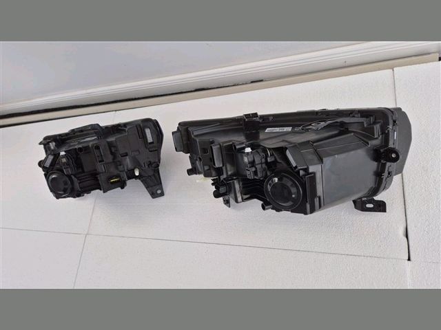 bontott DACIA DUSTER Fényszóró (Pozíciófüggetlen)