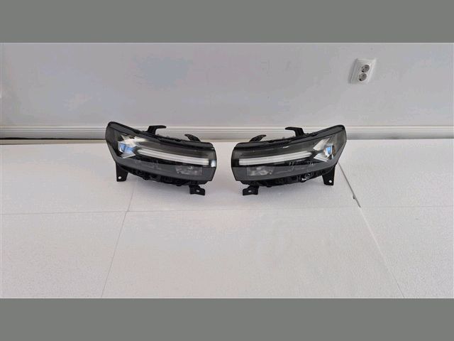 bontott DACIA DUSTER Fényszóró (Pozíciófüggetlen)