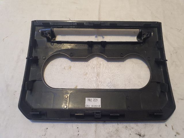 bontott DACIA DUSTER Fűtéskapcsoló Keret