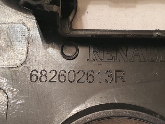 bontott DACIA DUSTER Fűtéskapcsoló Keret