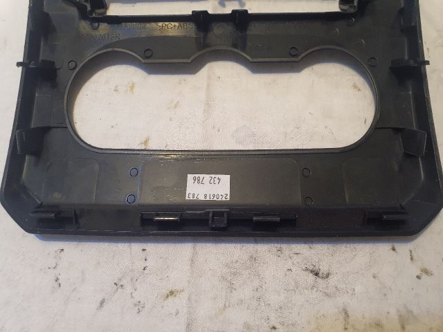 bontott DACIA DUSTER Fűtéskapcsoló Keret