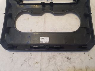 bontott DACIA DUSTER Fűtéskapcsoló Keret