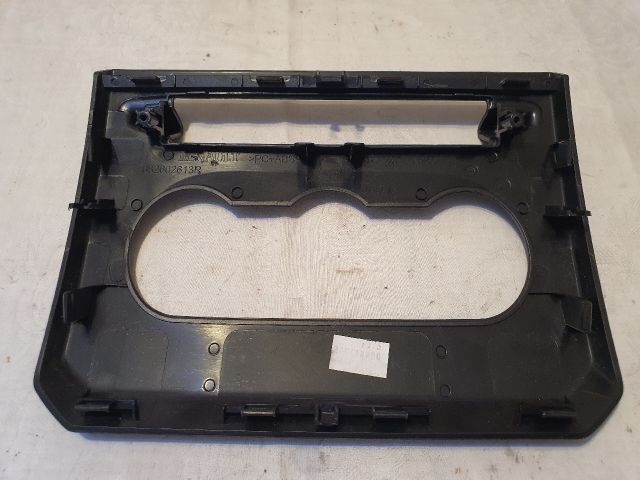 bontott DACIA DUSTER Fűtéskapcsoló Keret