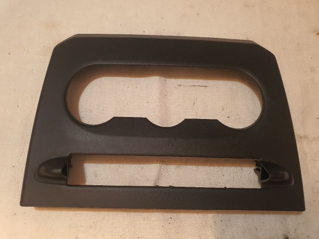 bontott DACIA DUSTER Fűtéskapcsoló Keret