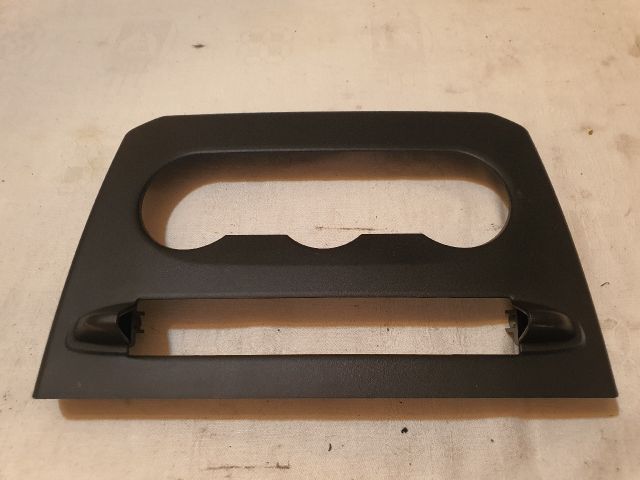 bontott DACIA DUSTER Fűtéskapcsoló Keret