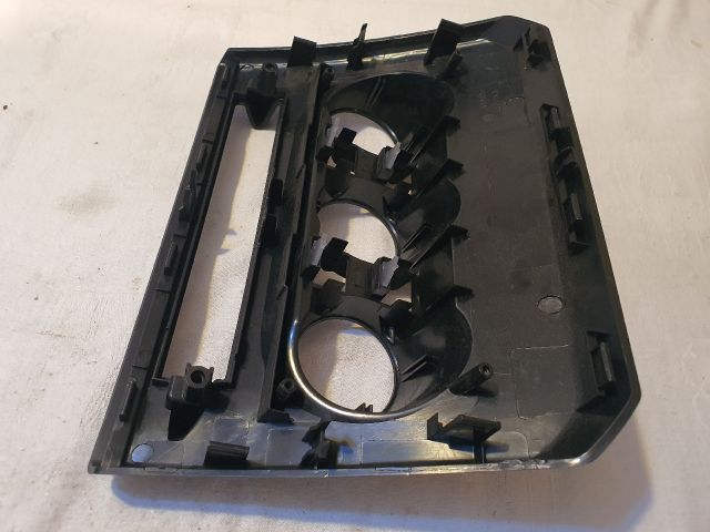 bontott DACIA DUSTER Fűtéskapcsoló Keret