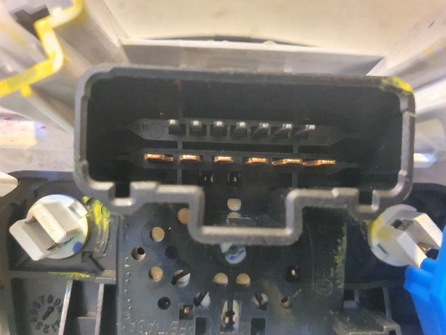 bontott DACIA DUSTER Fűtéskapcsoló (manuális klímás)