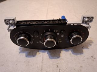 bontott DACIA DUSTER Fűtéskapcsoló (manuális klímás)