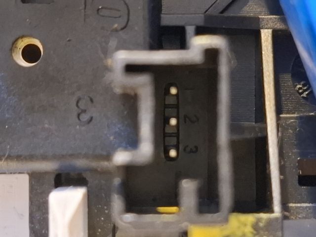 bontott DACIA DUSTER Fűtéskapcsoló (manuális klímás)