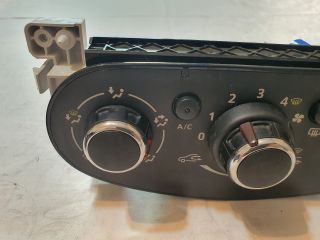 bontott DACIA DUSTER Fűtéskapcsoló (manuális klímás)