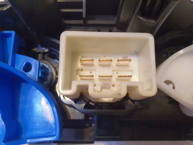 bontott DACIA DUSTER Fűtéskapcsoló (manuális klímás)