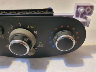 bontott DACIA DUSTER Fűtéskapcsoló (manuális klímás)