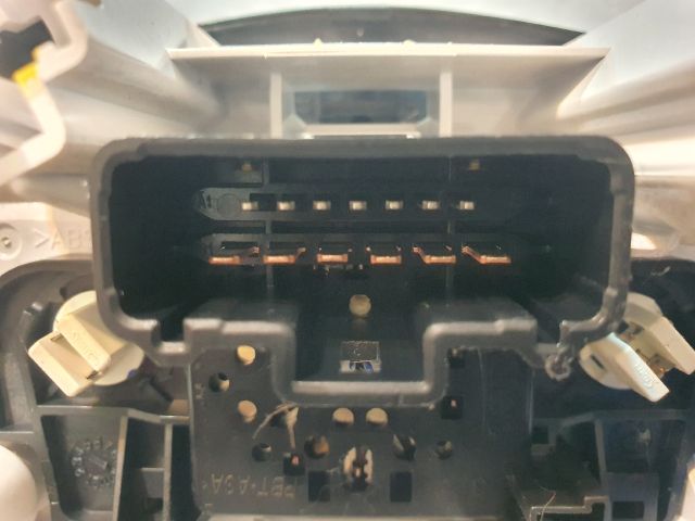 bontott DACIA DUSTER Fűtéskapcsoló (manuális klímás)