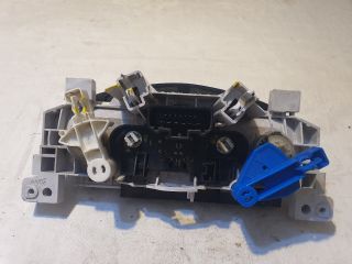 bontott DACIA DUSTER Fűtéskapcsoló (manuális klímás)