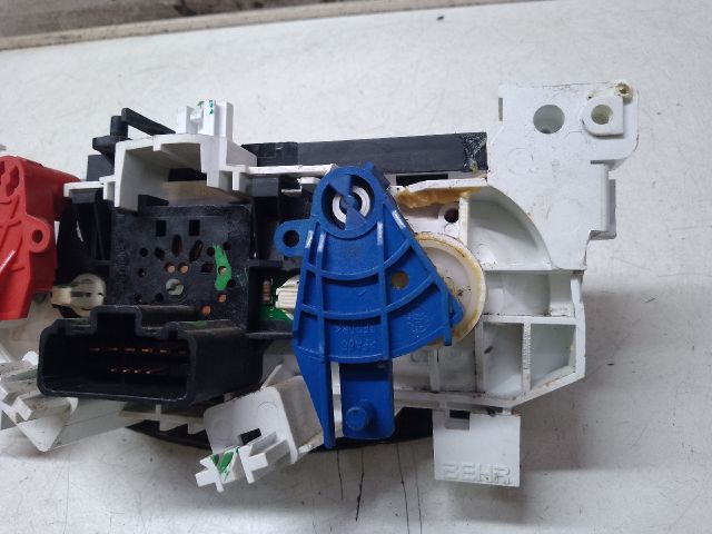 bontott DACIA DUSTER Fűtéskapcsoló (manuális klímás)