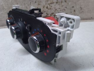 bontott DACIA DUSTER Fűtéskapcsoló (manuális klímás)