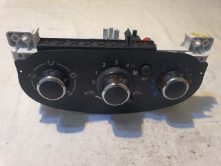 bontott DACIA DUSTER Fűtéskapcsoló (manuális klímás)