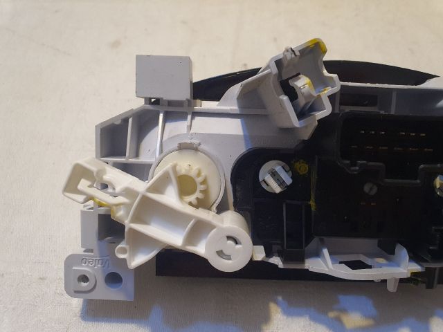 bontott DACIA DUSTER Fűtéskapcsoló (Nem klímás)