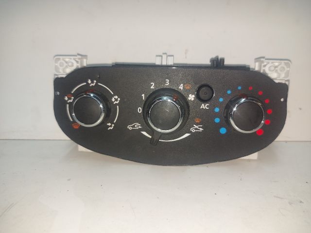 bontott DACIA DUSTER Fűtéskapcsoló