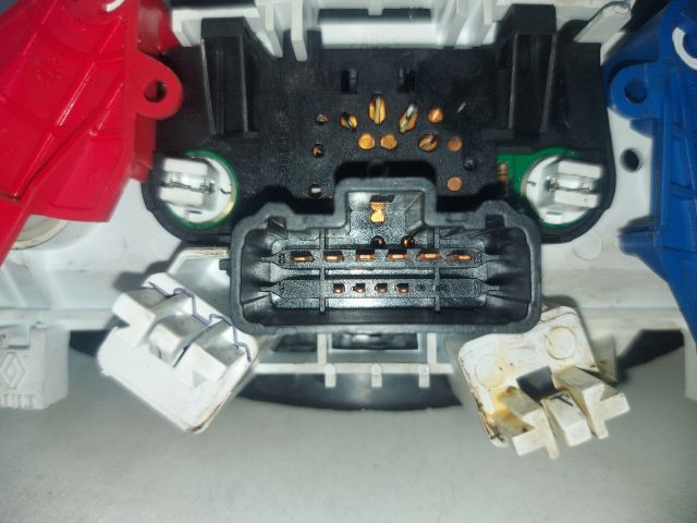 bontott DACIA DUSTER Fűtéskapcsoló