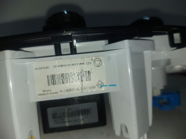 bontott DACIA DUSTER Fűtéskapcsoló