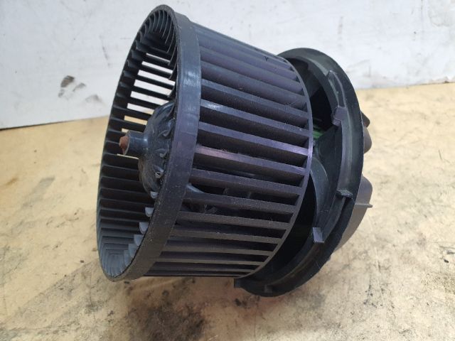 bontott DACIA DUSTER Fűtőmotor (Klímás)