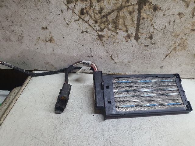 bontott DACIA DUSTER Fűtőradiátor (Elektromos)