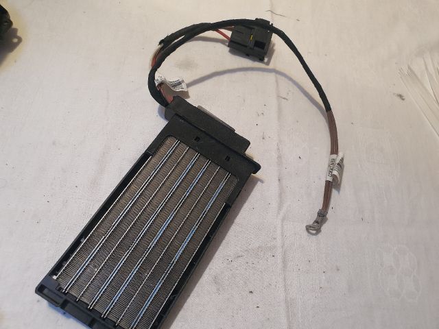 bontott DACIA DUSTER Fűtőradiátor (Elektromos)