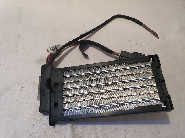 bontott DACIA DUSTER Fűtőradiátor (Elektromos)