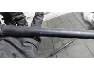 bontott DACIA DUSTER Gázrugós Kitámasztó Teleszkóp Csomagtérajtó Jobb