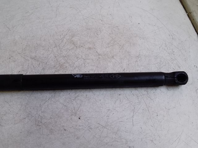 bontott DACIA DUSTER Gázrugós Kitámasztó Teleszkóp Csomagtérajtó (Pozíciófüggetlen)