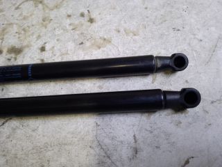 bontott DACIA DUSTER Gázrugós Kitámasztó Teleszkóp Motorháztető