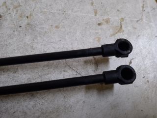 bontott DACIA DUSTER Gázrugós Kitámasztó Teleszkóp Motorháztető