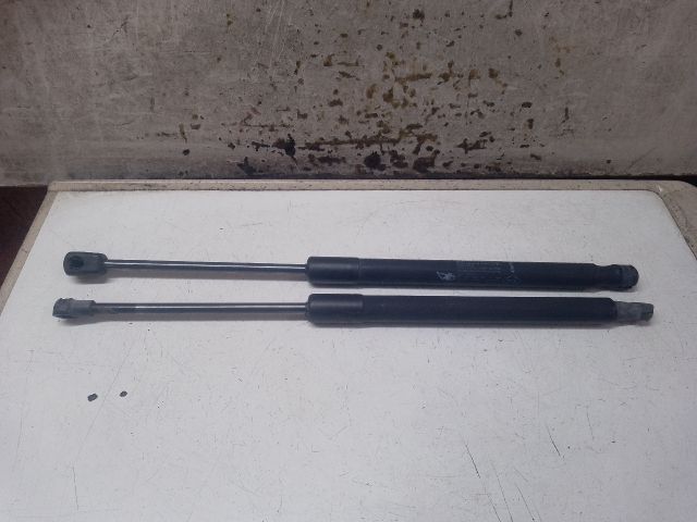 bontott DACIA DUSTER Gázrugós Kitámasztó Teleszkóp Pár Csomagtérajtó