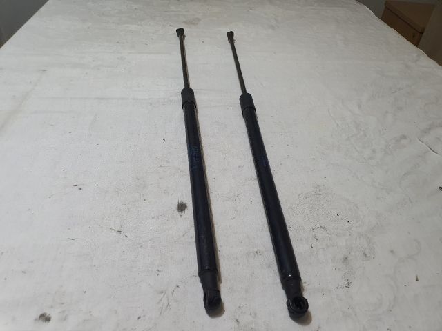 bontott DACIA DUSTER Gázrugós Kitámasztó Teleszkóp Pár Csomagtérajtó