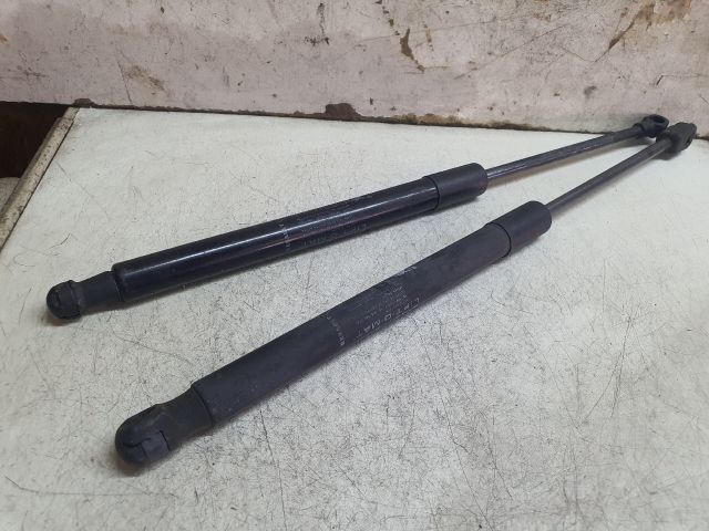 bontott DACIA DUSTER Gázrugós Kitámasztó Teleszkóp Pár Csomagtérajtó