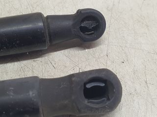 bontott DACIA DUSTER Gázrugós Kitámasztó Teleszkóp Pár Csomagtérajtó