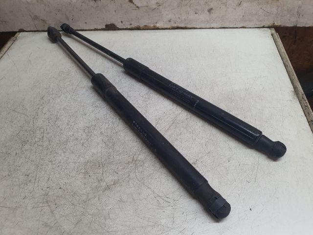 bontott DACIA DUSTER Gázrugós Kitámasztó Teleszkóp Pár Csomagtérajtó