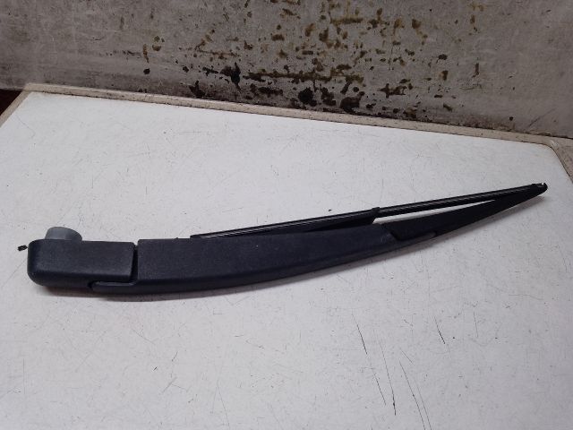 bontott DACIA DUSTER Hátsó Ablaktörlő Kar