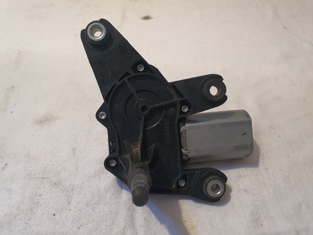 bontott DACIA DUSTER Hátsó Ablaktörlő Motor