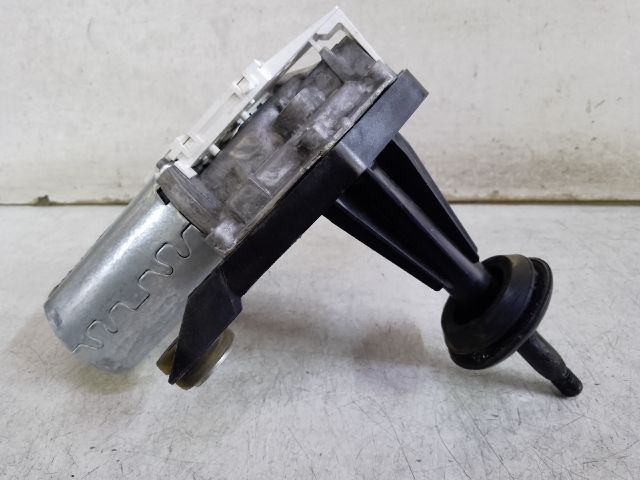 bontott DACIA DUSTER Hátsó Ablaktörlő Motor