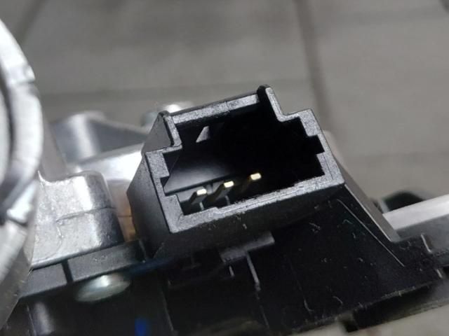 bontott DACIA DUSTER Hátsó Ablaktörlő Motor