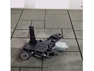 bontott DACIA DUSTER Hátsó Ablaktörlő Motor