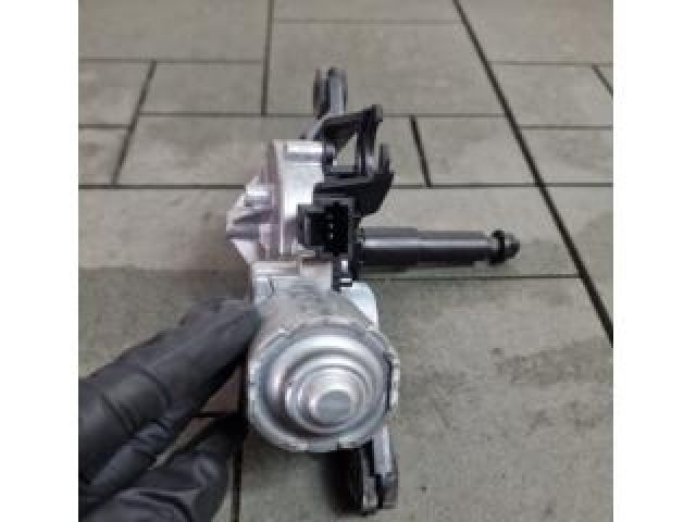 bontott DACIA DUSTER Hátsó Ablaktörlő Motor