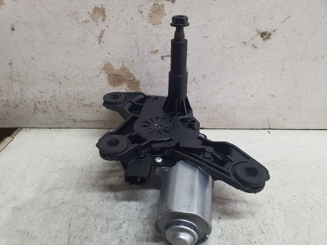 bontott DACIA DUSTER Hátsó Ablaktörlő Motor