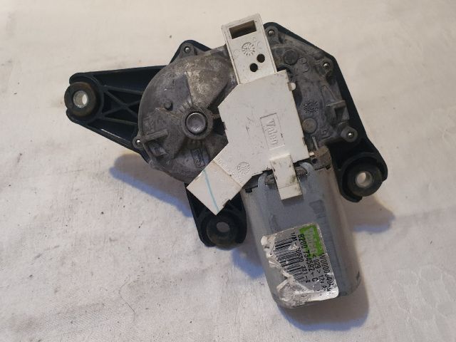 bontott DACIA DUSTER Hátsó Ablaktörlő Motor