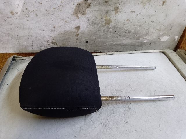 bontott DACIA DUSTER Hátsó Fejtámla