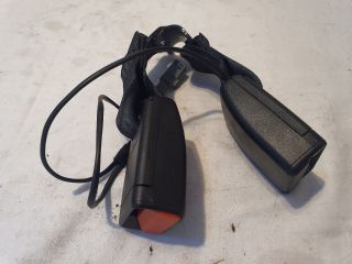 bontott DACIA DUSTER Hátsó középső Biztonsági Öv Csat