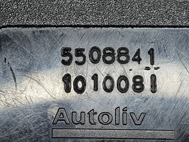 bontott DACIA DUSTER Hátsó középső Biztonsági Öv Csat